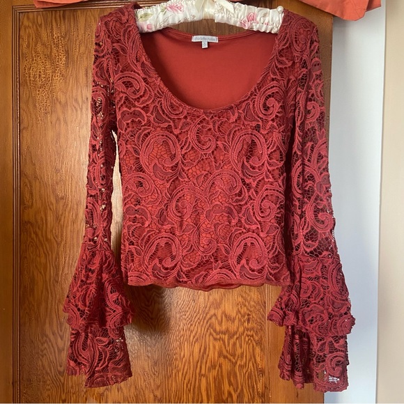 3/$20 Charlotte Russe y2k 00s lace ruffle flare top - Picture 9 of 10